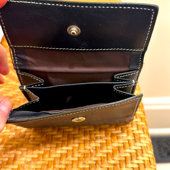 JUST CAMPAGNE WOMENS BLACK LEATHER BIFOLD WITH DOUBLE COIN POCKETS - Picture 5 of 8